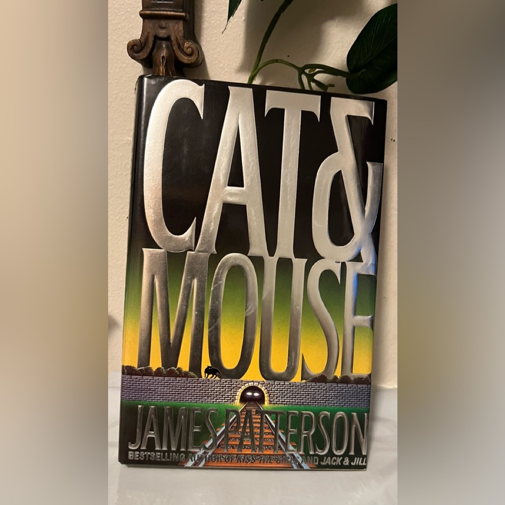 JAMES PATTEREON’S “CAT & MOUSE” FICTION BOOK